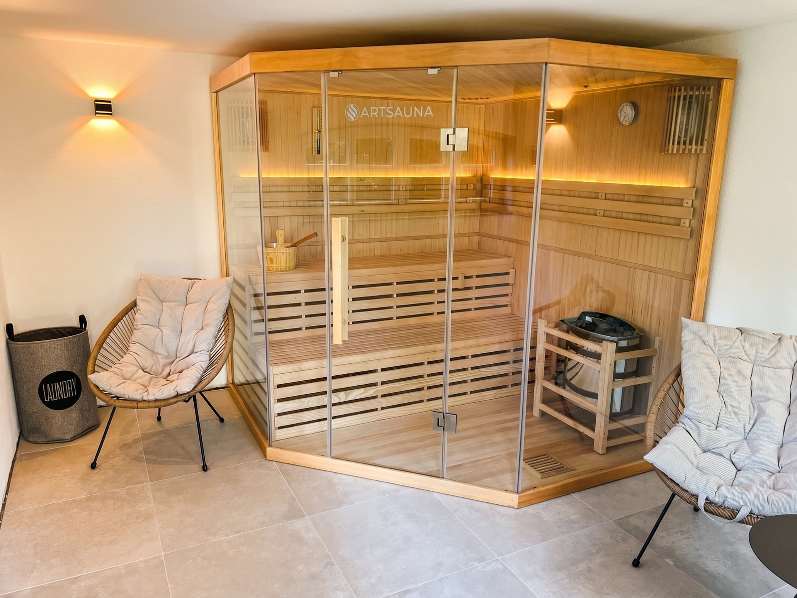 Privates Saunahaus mit finnischer Sauna